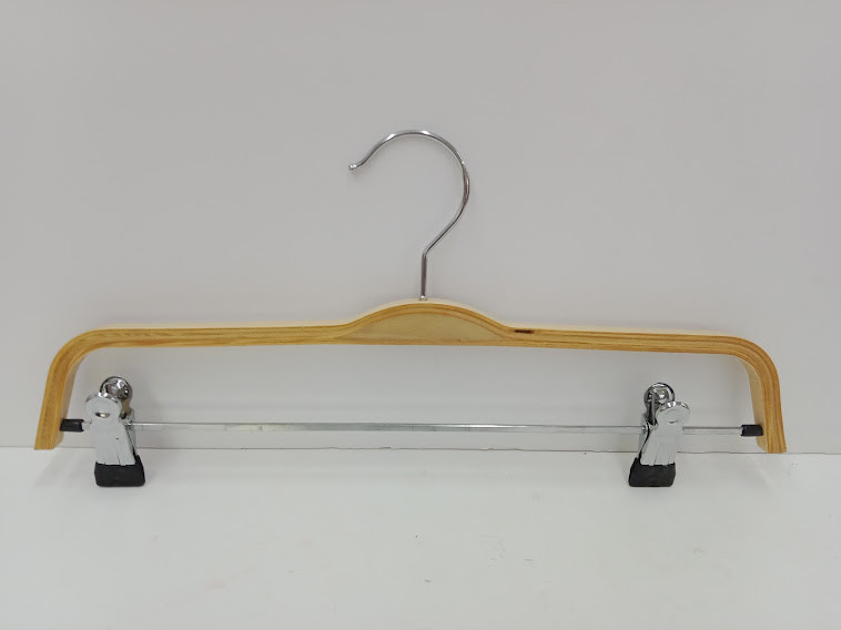 WOODEN HANGER 200F
