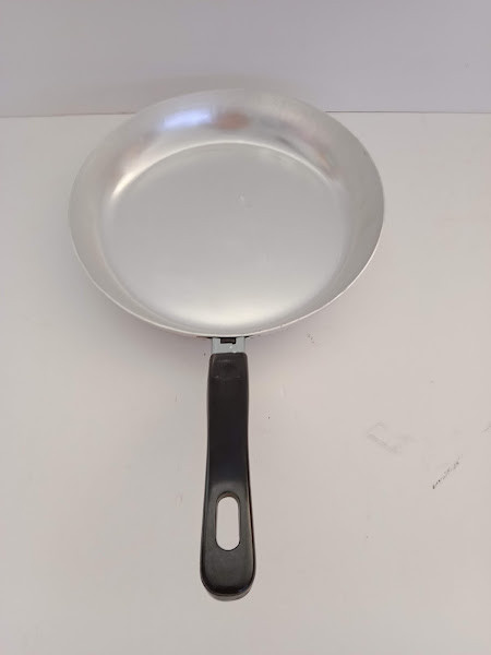 ALUMIUM PAN MEDIUM